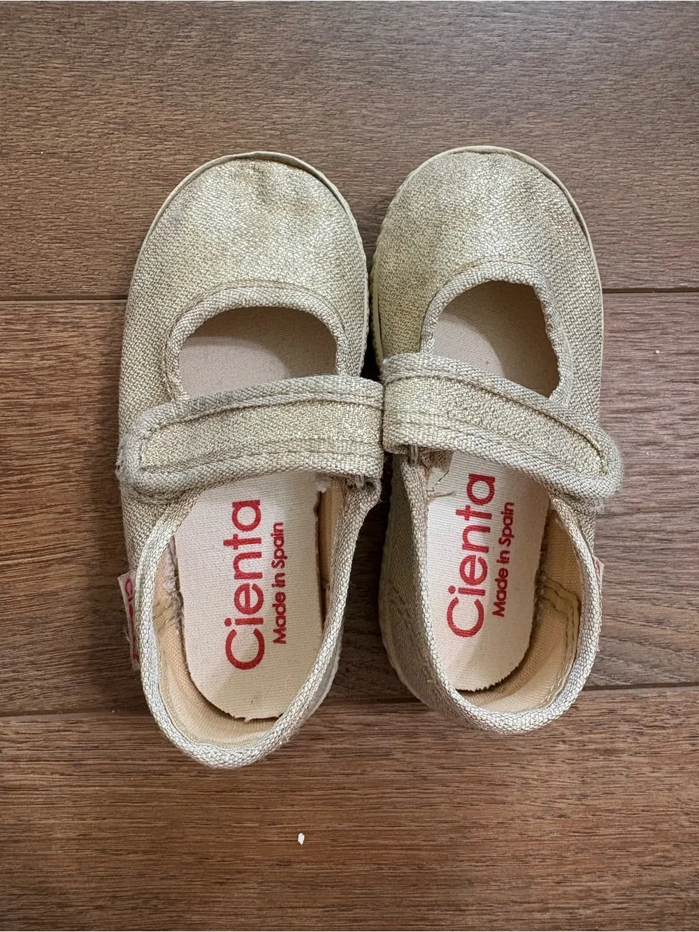 Cienta Gold Glitter Mary Jane Shoes Baby/Toddler Size 5-5.5 EU 21 Made in Spain